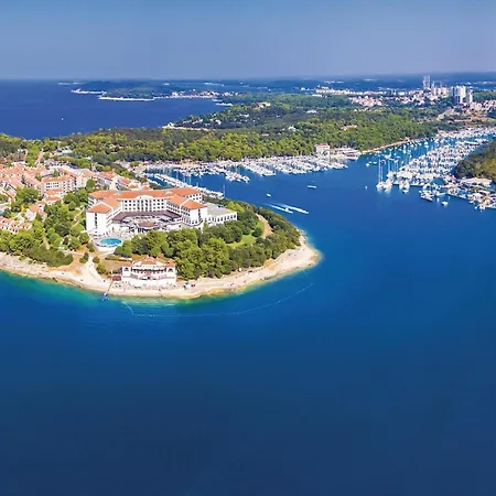 2 Bedroom Stunning In Pula בית נופש Pinezici (Istria)