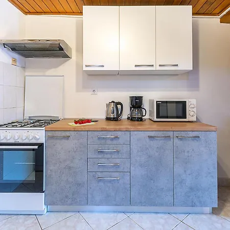בית נופש 2 Bedroom Stunning In Pula