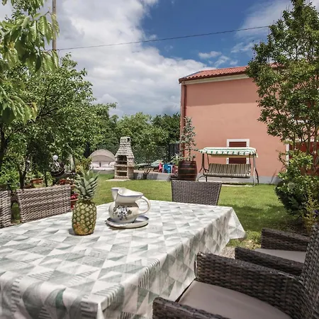בית נופש 2 Bedroom Stunning In Pula Pinezici (Istria)